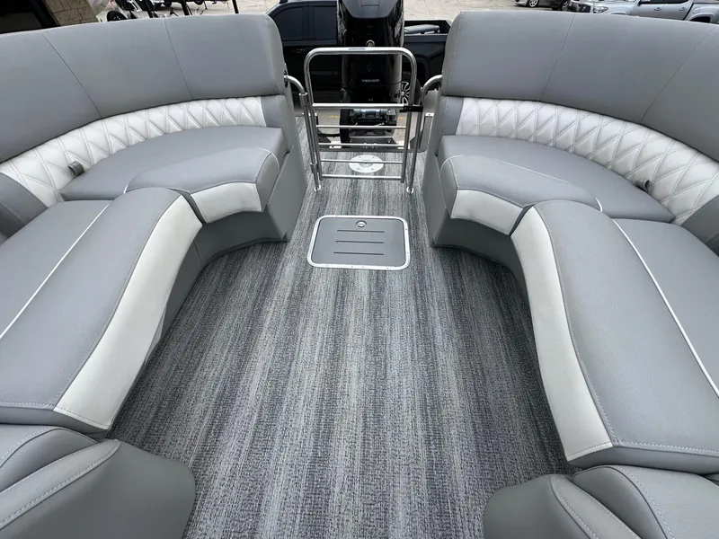 Slide: The Image of Bennington 25 RX FB ARCH 2025 - 11