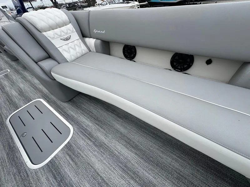 Slide: The Image of Bennington 25 RX FB ARCH 2025 - 25