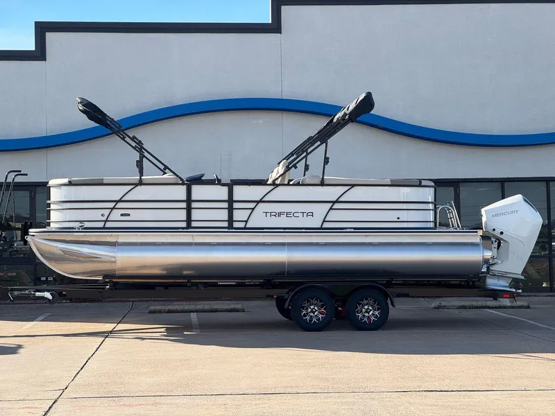 The Image of Trifecta 24RFCS3 2025 - 1