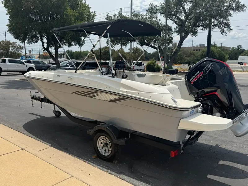 Slide: The Image of Bayliner 180 EL 2023 - 23