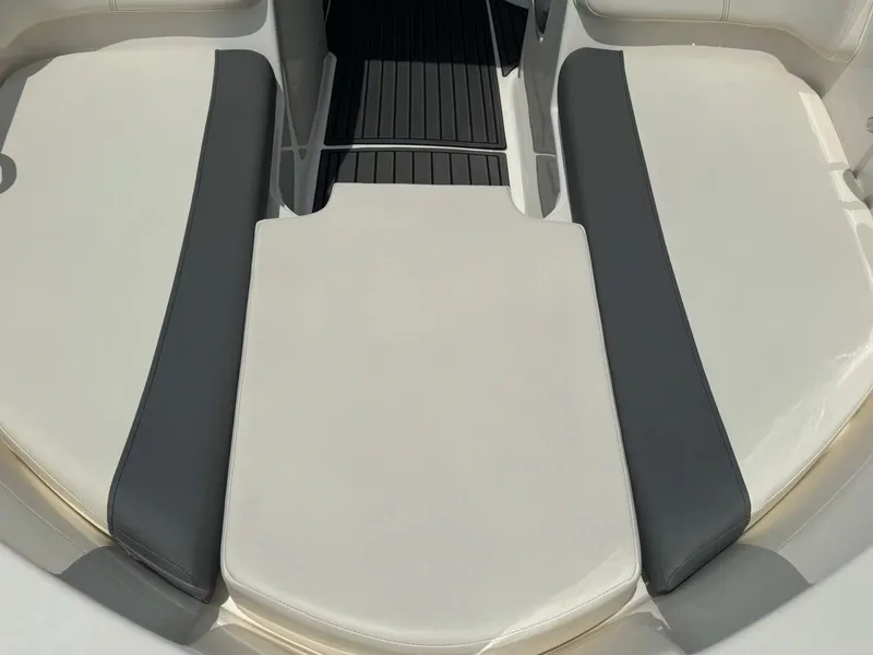 Slide: The Image of Bayliner 180 EL 2023 - 27