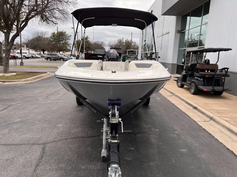 Slide: The Image of Bayliner 180 EL 2023 - 9