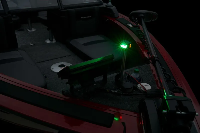 Slide: The Image of Tracker Targa V-19 Combo 2025 - 24