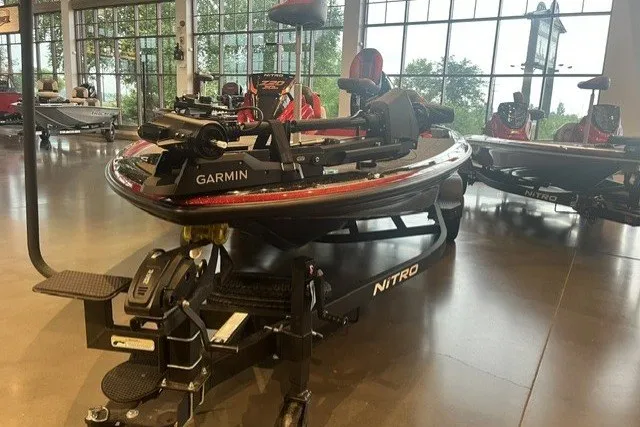 Slide: The Image of 2025 Nitro Z20 XL Pro fishing boat with Garmin equipment in showroom. - 122