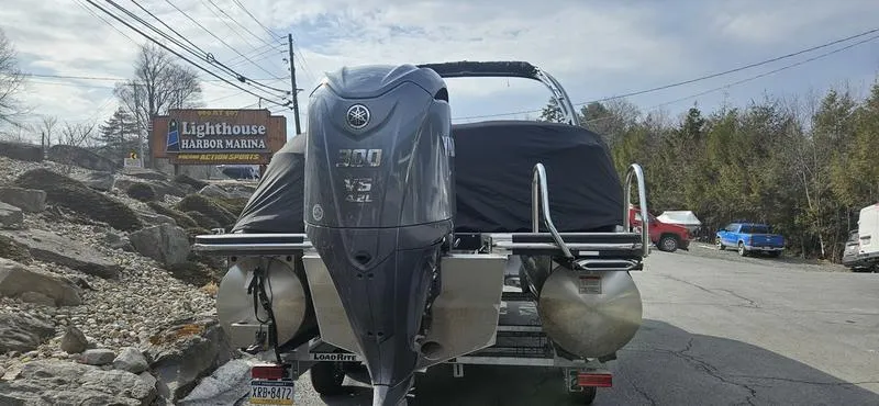 Slide: The Image of 2024 Bennington R 24 RTFBA boat with Yamaha engine at Lighthouse Harbor Marina. - 9