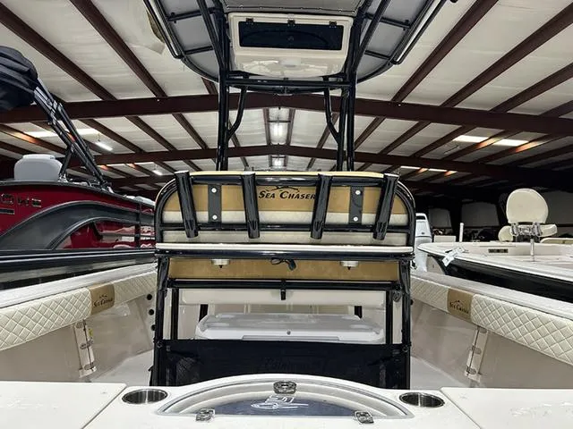Slide: The Image of Sea Chaser 21 LX 2023 - 3