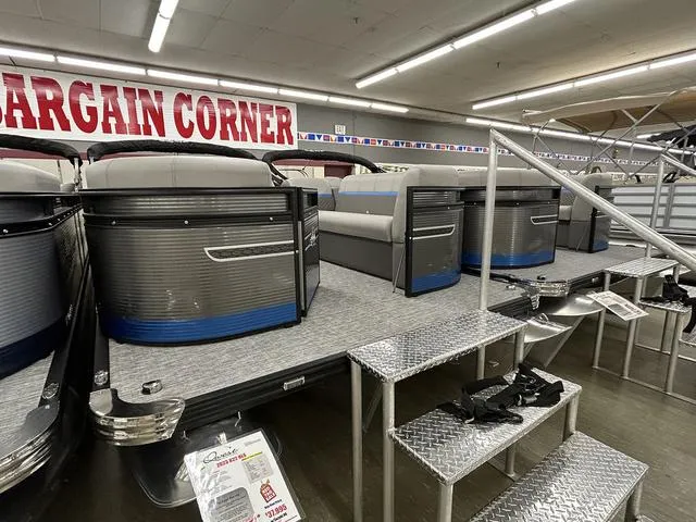 The Image of Qwest 822 E-Class RLS LT 2023 - 1