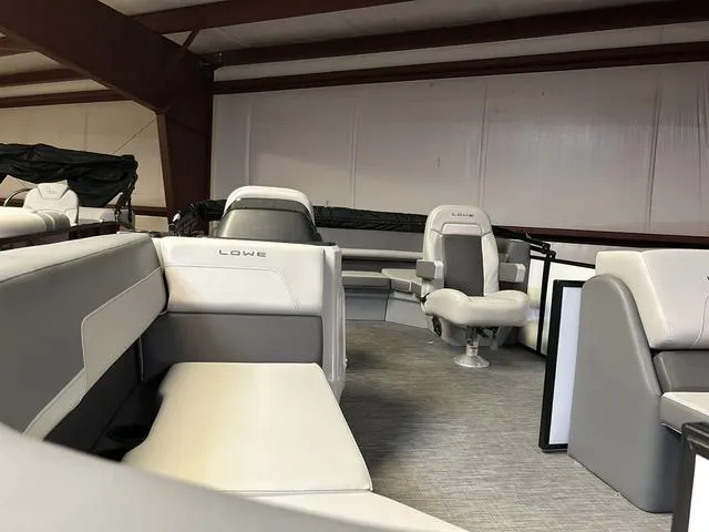 Slide: The Image of Lowe LS 190 2025 - 3