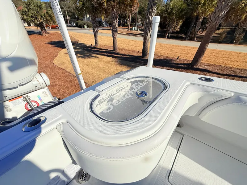 Slide: The Image of 2024 SeaHunter 28 Floridian boat interior with sleek design and modern features. - 27