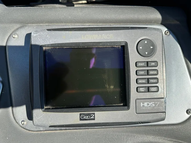 Slide: The Image of Lowrance HDS-7 Gen2 fishfinder on 2012 Ranger 619VS boat dashboard. - 9