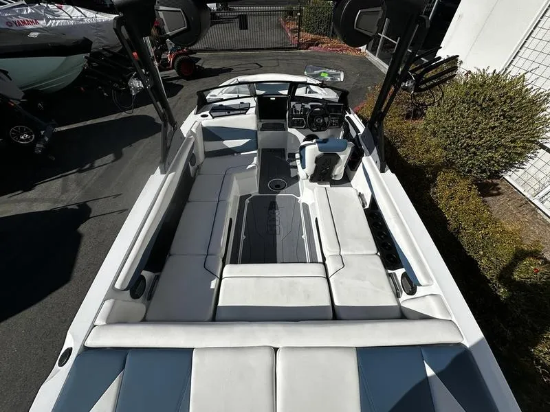 Slide: The Image of 2025 Axis A225 boat interior with spacious seating and modern design. - 4