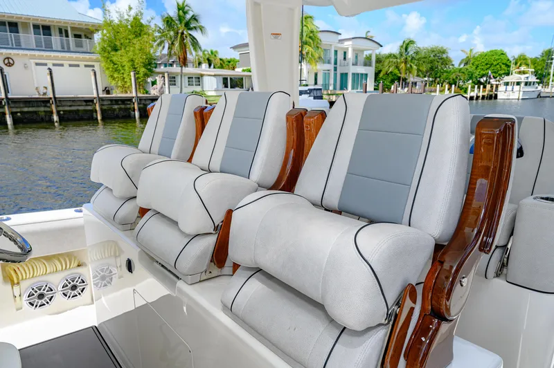 Slide: The Image of Luxurious seating on 2023 SeaVee 420Z boat, featuring plush cushions and elegant design. - 18