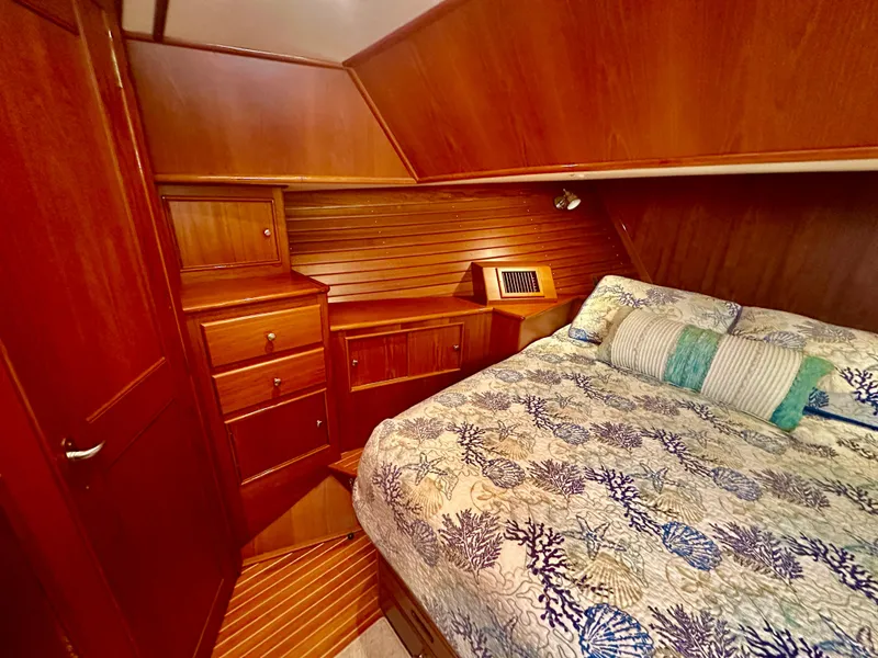 Slide: The Image of Luxurious cabin interior of 2001 Grand Banks 49 Eastbay HX yacht. - 29