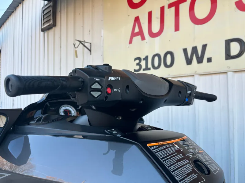 Slide: The Image of 2018 Yamaha WaveRunner FX Cruiser SVHO handlebars near a building. - 19