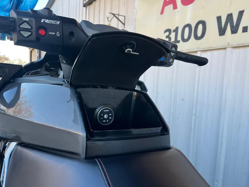 Slide: The Image of 2018 Yamaha WaveRunner FX Cruiser SVHO dashboard with controls and storage compartment. - 21
