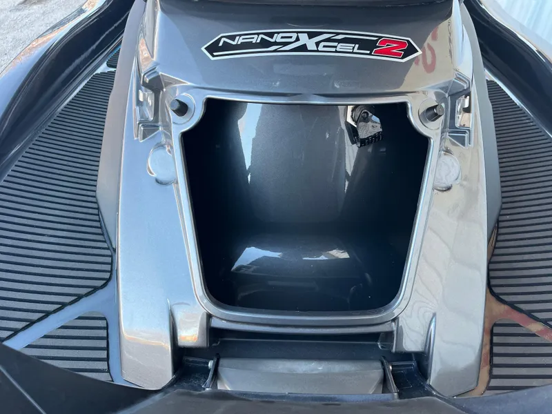 Slide: The Image of 2018 Yamaha WaveRunner FX Cruiser SVHO storage compartment, featuring NanoXcel 2 technology. - 23