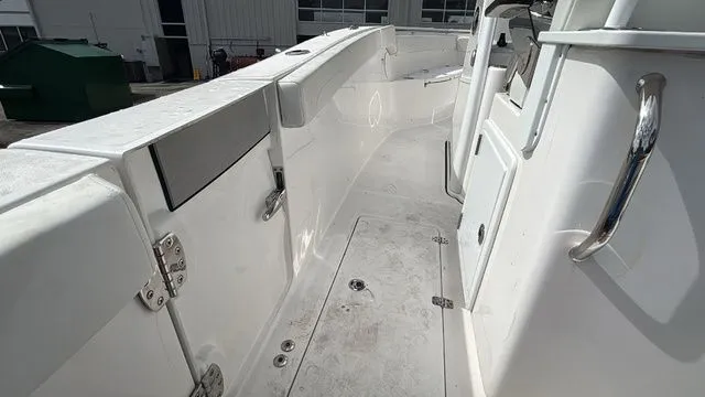 Slide: The Image of Sea Pro 262 CC 2025 - 14