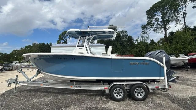 Slide: The Image of Sea Pro 262 CC 2025 - 8