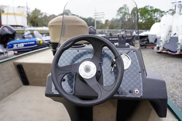 Slide: The Image of Tracker TRACKER CLASSIC LIMITED 2025 - 11