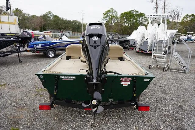 Slide: The Image of Tracker TRACKER CLASSIC LIMITED 2025 - 4