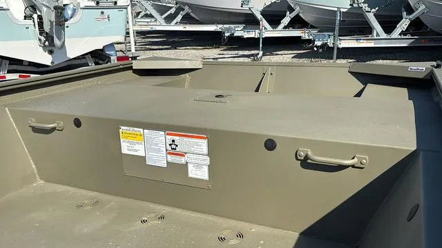 Slide: The Image of Tracker 1648 Jon 2025 - 6