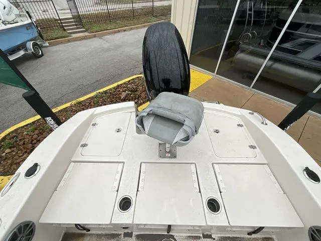 Slide: The Image of Carolina Skiff 24 Ultra Elite 2025 - 7