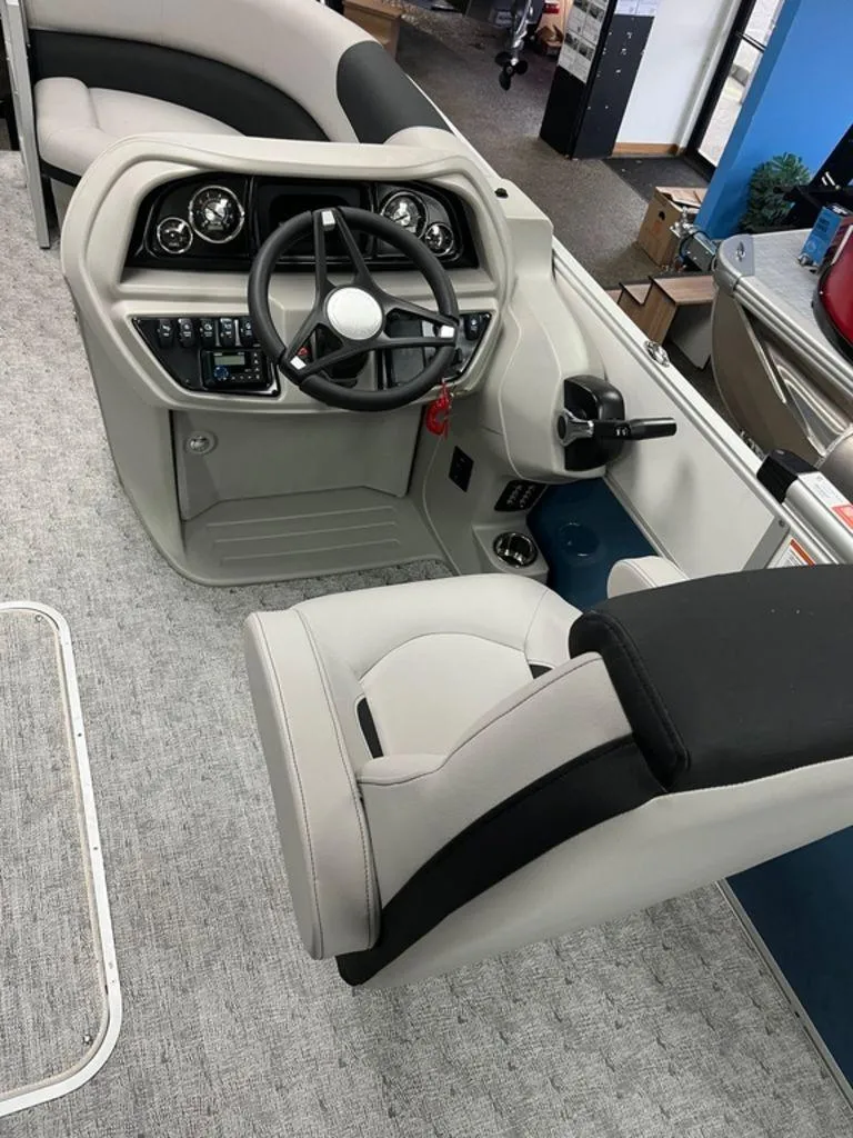 Slide: The Image of South Bay 222 UL LE 2.75 2025 - 5