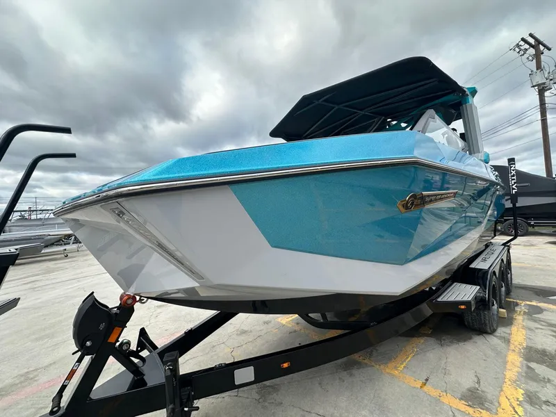 Slide: The Image of Nautique G23 2025 - 8