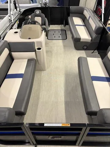 Slide: The Image of Princecraft BRIO 19 ELECTRIC PONTOON 2025 - 3