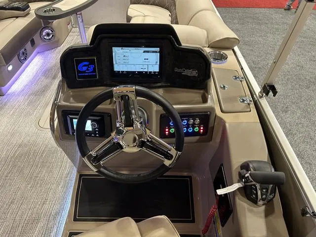 Slide: The Image of SunCatcher Elite Series 324SS W/Yamaha 300 2025 - 11