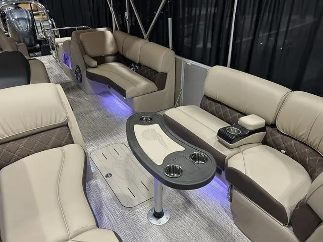 Slide: The Image of SunCatcher Elite Series 324SS W/Yamaha 300 2025 - 8