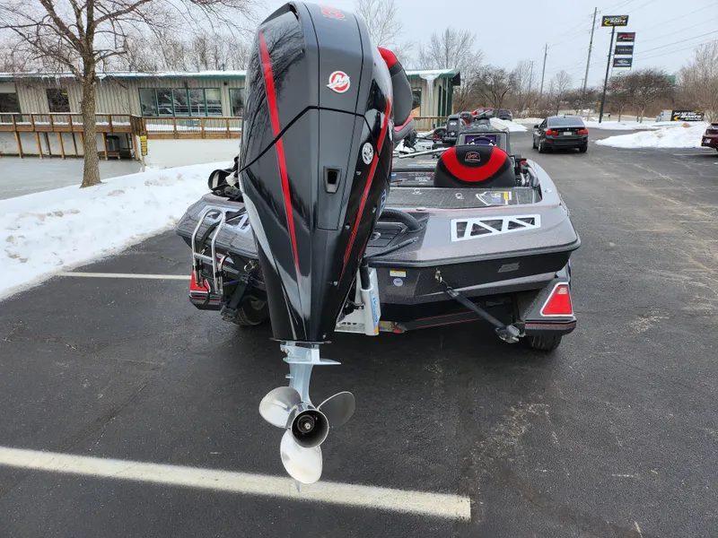 Slide: The Image of Ranger Z521L 2020 - 2