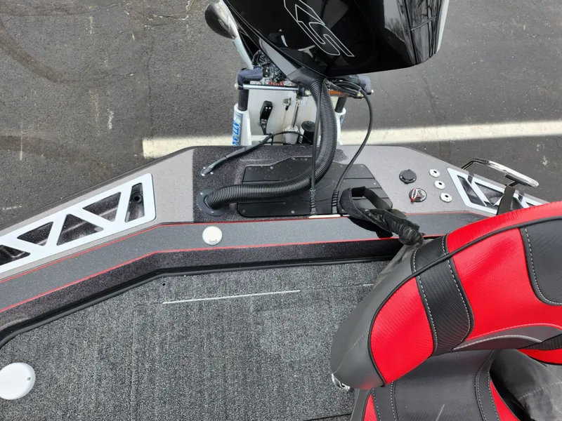 Slide: The Image of Ranger Z521L 2020 - 22