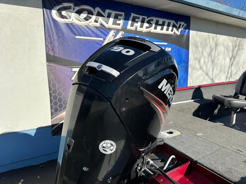 Slide: The Image of 2015 Lund 1750 Rebel XS SS boat with Mercury 90 outboard motor. - 10