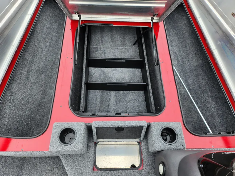 Slide: The Image of 2019 Tracker Pro Team 190 TX Tournament Edition boat interior storage compartment. - 14