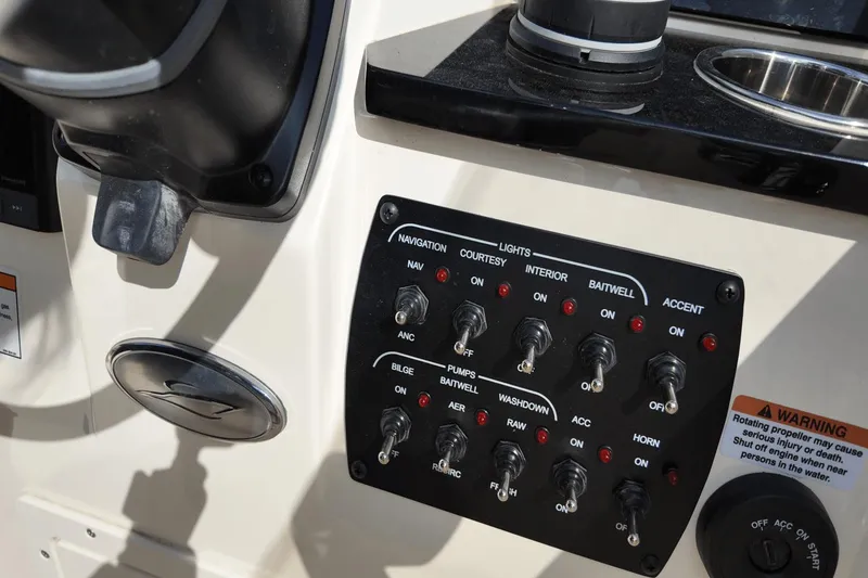 Slide: The Image of Scout 215 Dorado 2025 - 15