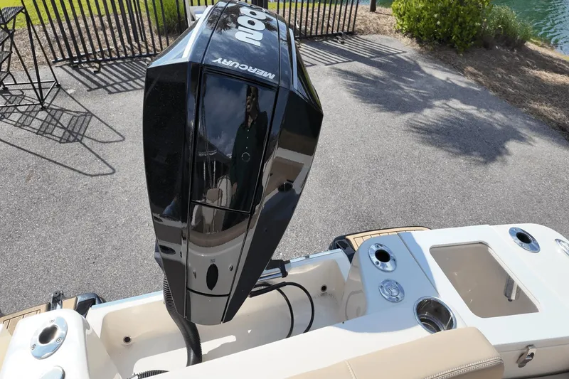 Slide: The Image of Scout 215 Dorado 2025 - 4