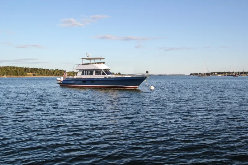 Slide: The Image of Hunt 56 Flybridge 2027 - 7
