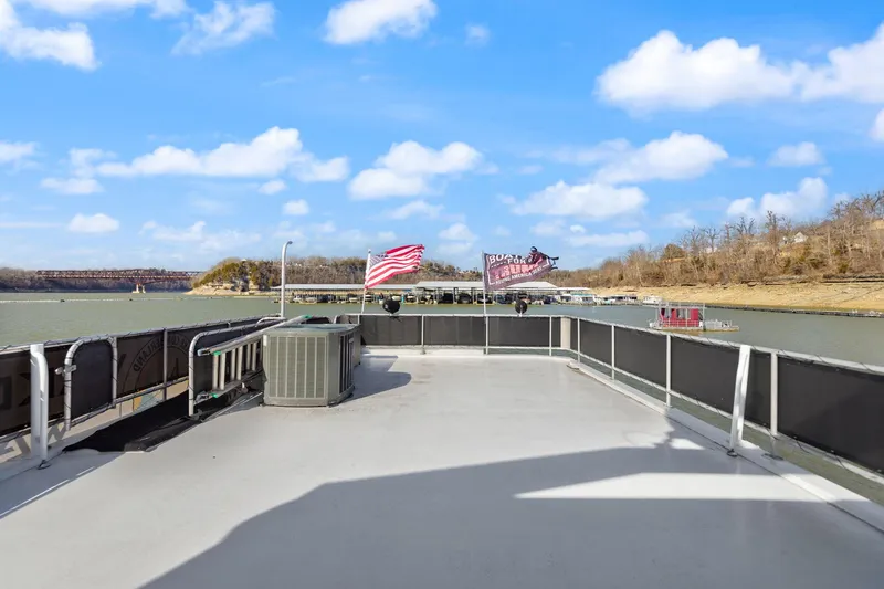 Slide: The Image of Horizon 18 X 82 Houseboat 2011 - 50