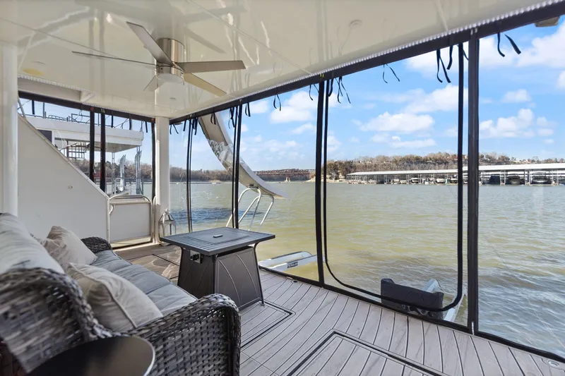 Slide: The Image of Horizon 18 X 82 Houseboat 2011 - 53