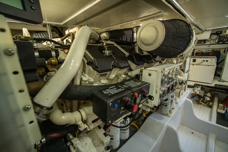 Slide: The Image of Grand Banks 58 Eastbay FB 2004 - 102