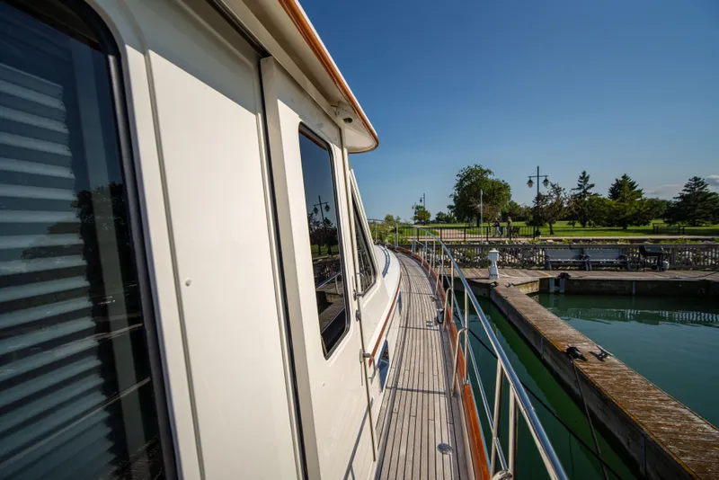 Slide: The Image of Grand Banks 58 Eastbay FB 2004 - 107