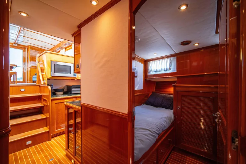 Slide: The Image of Grand Banks 58 Eastbay FB 2004 - 53