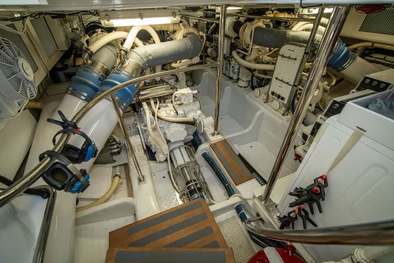 Slide: The Image of Grand Banks 58 Eastbay FB 2004 - 89