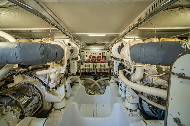 Slide: The Image of Grand Banks 58 Eastbay FB 2004 - 94