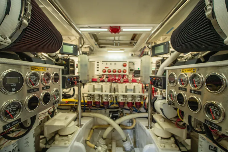 Slide: The Image of Grand Banks 58 Eastbay FB 2004 - 96