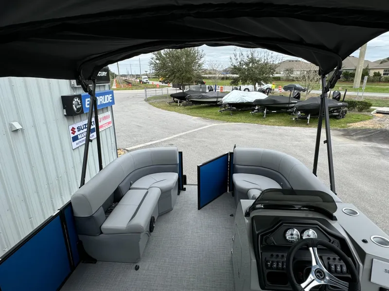 Slide: The Image of Bentley Pontoons Legacy 200 Cruise XL 2025 - 19