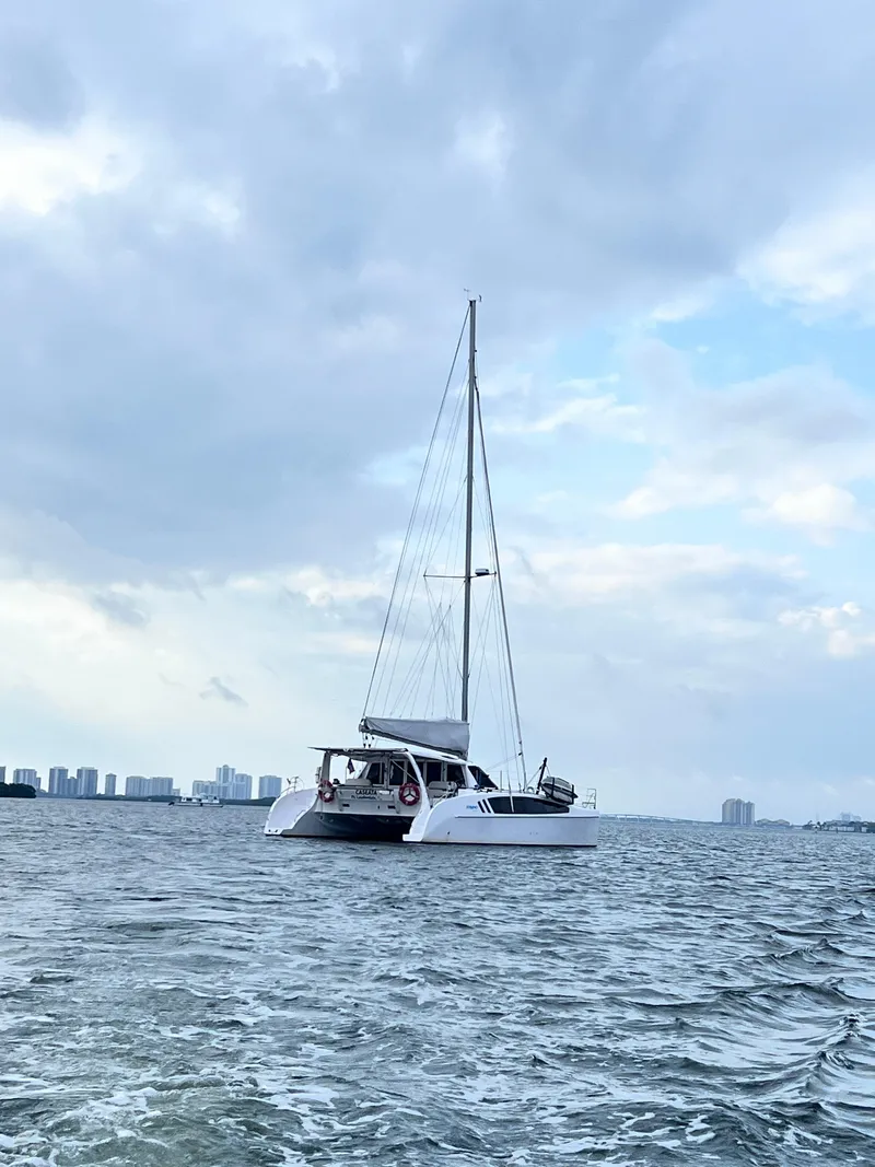 Slide: The Image of Seawind 1260 2020 - 103