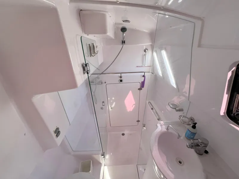 Slide: The Image of Seawind 1260 2020 - 54