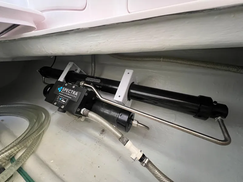 Slide: The Image of Seawind 1260 2020 - 58